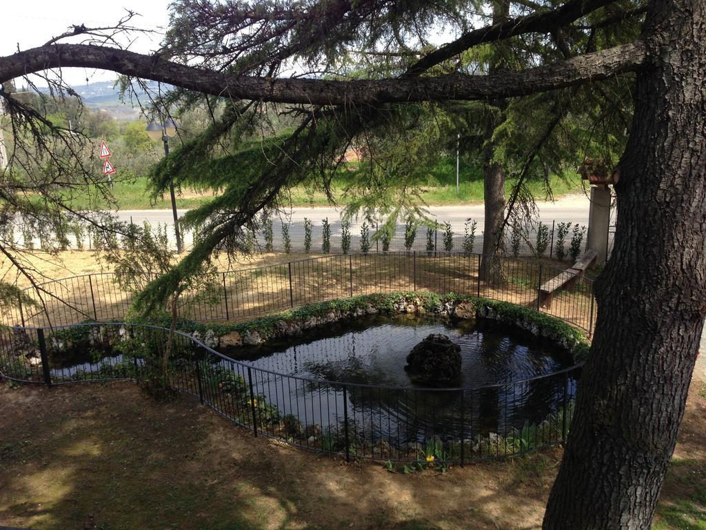 Agriturismo Azienda Agricola La Roccaia San Gimignano Buitenkant foto
