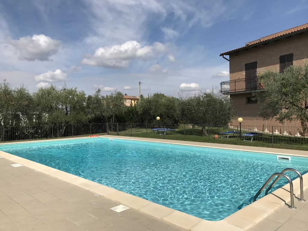 Agriturismo Azienda Agricola La Roccaia San Gimignano Buitenkant foto