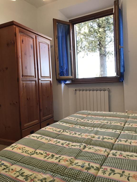 Agriturismo Azienda Agricola La Roccaia San Gimignano Buitenkant foto