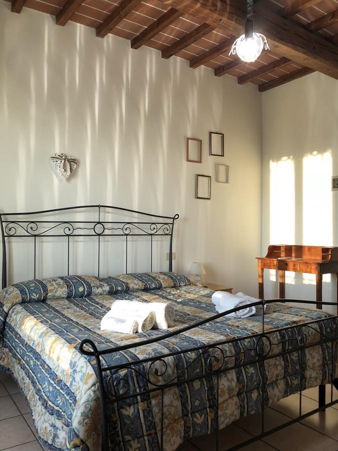 Agriturismo Azienda Agricola La Roccaia San Gimignano Buitenkant foto